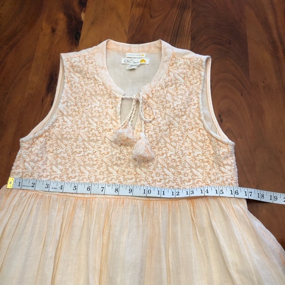 Vintage Boho Floral Festival Beige Casual Sleeveless Top with tassel. - Picture 7 of 11